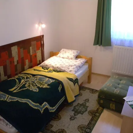 5 Appartement *