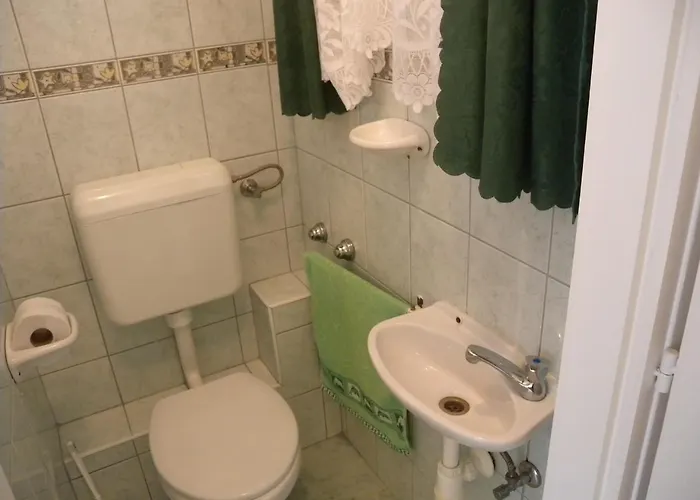 5 Lägenhet *